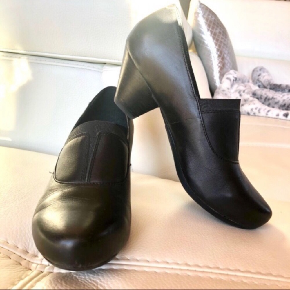 Dansko black leather chunky heel slip on shoes